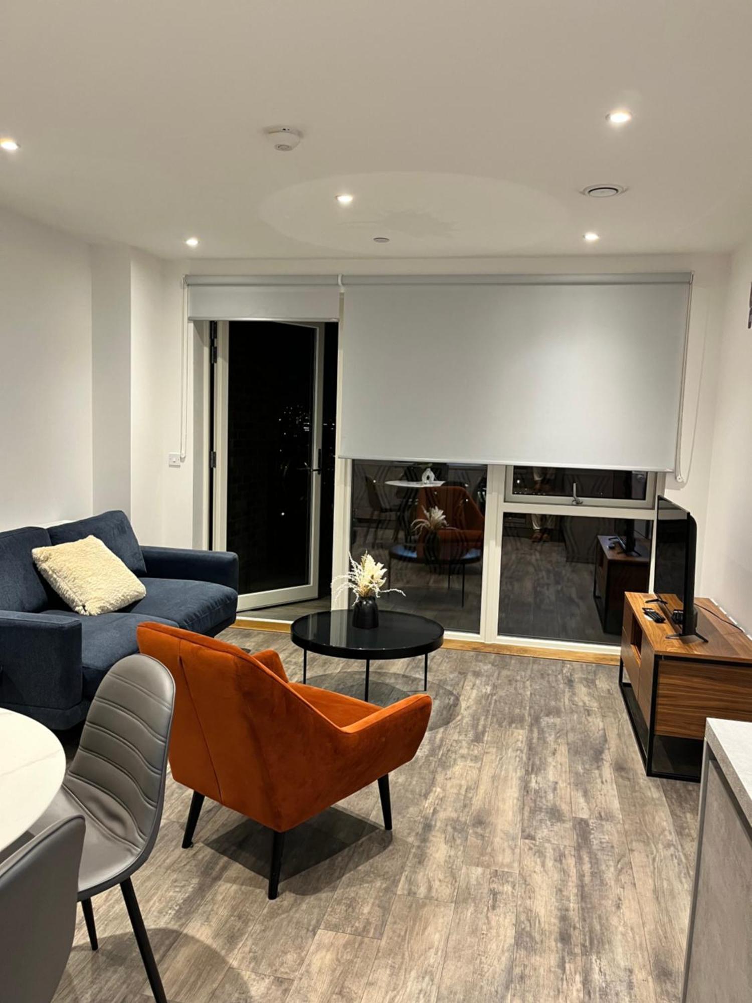 One Bedroom Apartment Barking  Exterior foto
