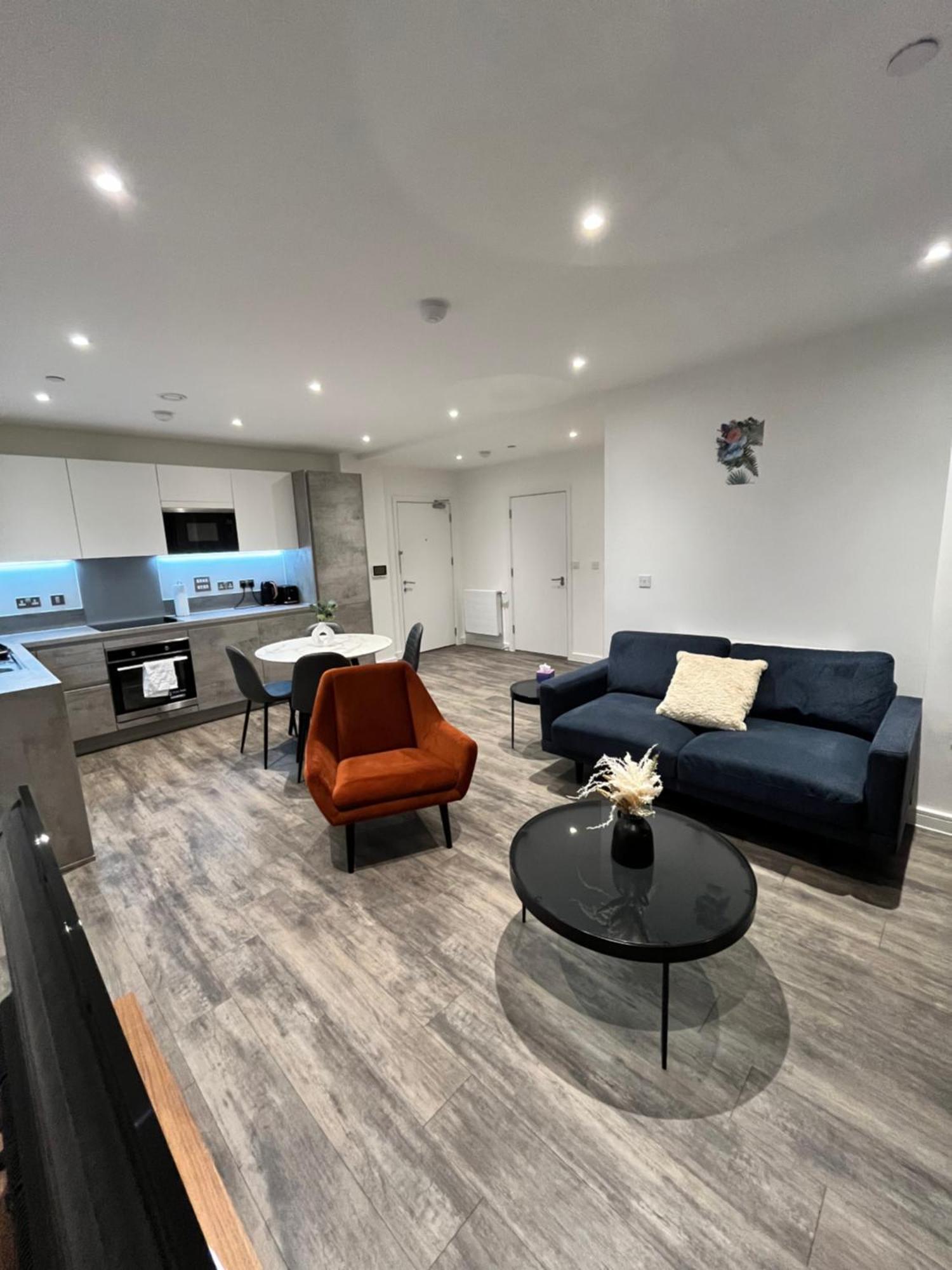 One Bedroom Apartment Barking  Exterior foto